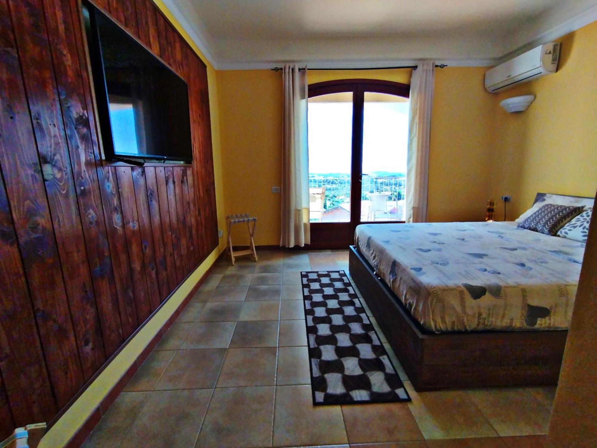 Sun Lovers Home Is Molas Pula Exterior photo